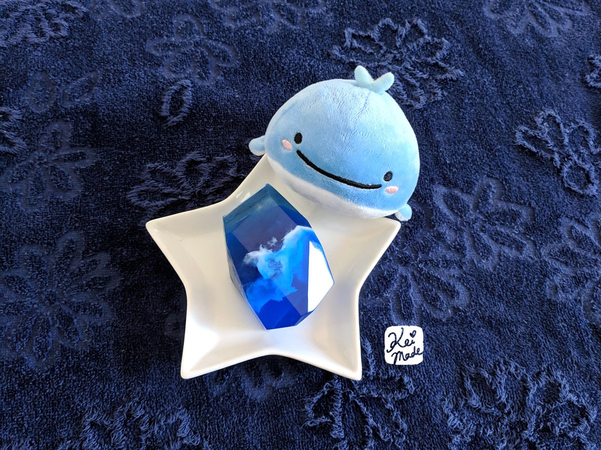 How to Make Blue Agate Crystal Soap – Melt & Pour Tutorial