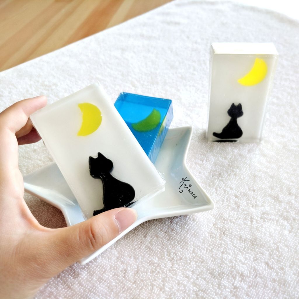 KeiMade cute cat and moon mp soap