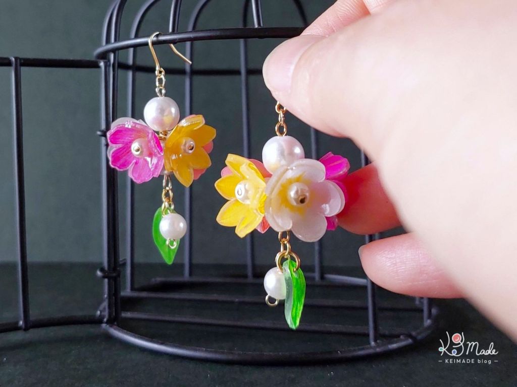 Flower earrings made with shrink art plastic and cricut